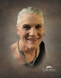 Barbara Leonard's Instagram, Twitter & Facebook