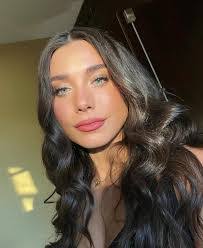 Savannah Hatfield's Instagram, Twitter & Facebook