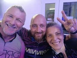 04.10.2025 È stato il compleanno con più festeggiati di sempre! Ho sempre  condiviso negli ultimi 28 anni questo giorno con altri festeggiamenti ma  mai con una nonnina centenaria, la figlia 71nne, un'amica