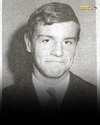 Nota de Pesar Faleceu aos 75 anos, Carlos Manuel Fontes Monteiro de Silva,  sócio Nº113614, figura marcante na história do clube e da natação nacional.  Carlos Monteiro de Silva destacou-se desde cedo