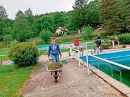 Dietzhausen Freibad Steht In Den Startlochern Suhl Zella Mehlis Insudthuringen