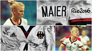 Ihr trikot olympia puma sollte natürlich in jeder hinsicht ihrem wunschprodukt entsprechen, dass. Unterschriebenes Olympia Trikot Von Leonie Maier Zu Gewinnen Dfb Deutscher Fussball Bund E V