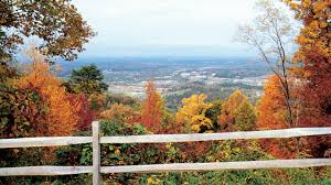 Long driveway leads past spring fed pond, large oaks, rolling fields up to impressive custom. Reisetipps Eastern Tennessee 2021 Das Beste In Eastern Tennessee Entdecken Expedia