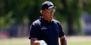 And to start it off. Phil Mickelson Commits To 2020 Travelers Championship Travelers Championship Tpc River Highlands