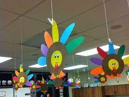 Lihat ide lainnya tentang dekorasi kelas, kartun, dekorasi. 18 Hiasan Langit Langit Kelas Yangg Mudah Di Buat Ideas Fall Classroom Decorations Thanksgiving Classroom Fall Classroom Decorations Ideas