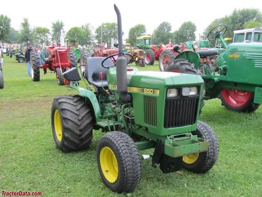 John Deere 650 Tractor
