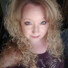 Are there any vendors for the state fair looking for some help? My 17 year  old daughter has been looking for a job for the state fair and hasn't had  any luck.