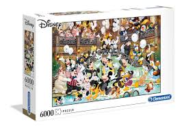 The image showcases 10 scenes from the most popular disney films and will take you on a little journey through time from snow white and the seven dwarves in 1937 to the lion king in 1994. Disney Gala 6000 El High Quality Collection Clementoni