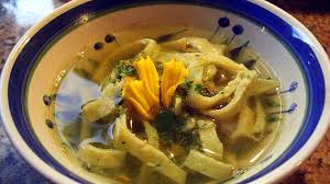 Grune Pfannkuchensuppe Von Aureate Chefkoch Rezept Suppe Suppen Rezept Vegetarisch Pfannkuchen