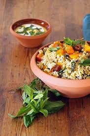 Marokkanischer Couscous Salat Mit Kurbis Und Datteln Rezept Couscous Salat Couscous Salat Rezept Marokkanische Rezepte