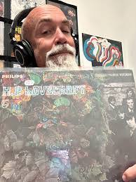 Phillip Dave's Instagram, Twitter & Facebook