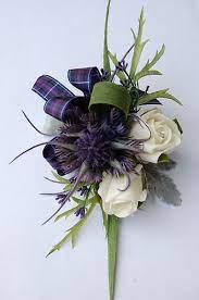 Couldn't even tell they weren't real. Pin By Louann Harris On Wedding Fashion Flowers Wedding Flowers Scottish Wedding Flower Arrangements