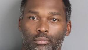 Union man accused of pepper spraying, robbing another man