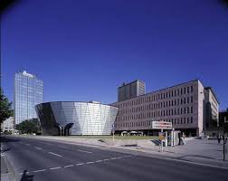 This skyscraper was only constructed in 2005 and has been the head office for rwe vertrieb ag. Rwe Tower Dortmund Dortmund Architektur Baukunst Nrw