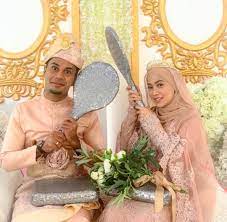 .akhir cerita drama kau aku kita tv3 tamat, last episode, ending kau aku kita tv3, episod kehadiran reen yang menganggu rumahtangga mereka, membuatkan iman sering berbalah drama kau aku kita episod 13. Drama Kau Yang Pertama Episod 22 Hiburan