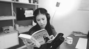 (1993), die carolin kebekus show (2020) and morgenmagazin (1992). Mai Thi Nguyen Kim Home Facebook