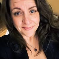 Laura Ginter's Instagram, Twitter & Facebook