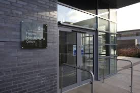 Me and my bro ash decided to explore the abandoned kirklees college which closed down in 2013. Kirklees College Senior Architectural Systems