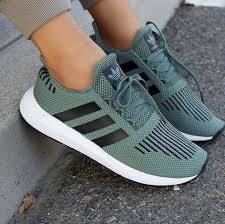 + adidas originals bern herren schuhe sneaker ee4927 city series blau veloursledertop rated seller. Wisst Ihr Die Bezeichnung Bzw Modell Dieser Adidas Schuhe Mode