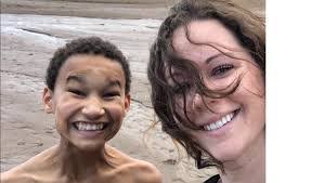 Rachel Lundquist's Instagram, Twitter & Facebook