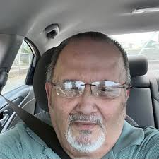 Francisco Pérez Cabrera, un obrero del deporte Por: Héctor Díaz Salichs  Sería el año 1978, el lugar el Cinema Emperador en Ponce. El cine estaba  tan lleno que tuvimos que llamar a