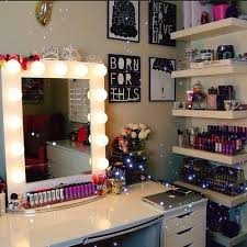 Beautifully Decorated Make Up Vanity Sminkbord Inredning Inredning Tjejrum