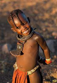 It is estimated that the area has been dry for at least 55 million years, making it the oldest desert in the world.the namib desert is a very inhospitable area, with sand dunes near the coast and gravel plains with mountain outcrops more inland making it one of the least populated areas in the world. Desert Peoples Cultures Jan Eric Osterlund Africa People African Children Himba People