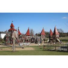 Bild 1 Zum Spielplatz Schleifmuhle Bei Klewerborn In Bitburg Spielplatz Wasserspielplatz Rotes Dach