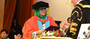 Hrh raja zarith sofiah sultan idris shah visits oxford university and delivers a speech at her alma mater somerville college. Raja Zarith Receives Honorary Degree From University Of Nottingham Malaysia Campus Campus News