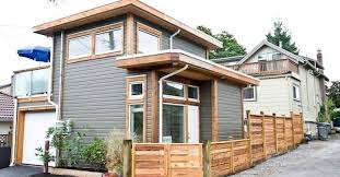 These best tiny homes are just as functional as they are adorable. This Backyard Tiny House May Look Small But Then I Saw Inside And Wow Littlethings Com