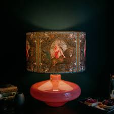 Twisted, glitter, cotton, linen and jute are just some of the unusual pendant light cord choices you can make. Quirky Unusual Lighting