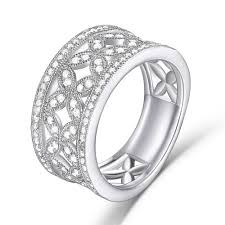 Exemples et modèles porte alliance originale mariage, anneaux de mariage thématique originale mariage pour vous inspirer avant de fixer votre choix. Bague Or Blanc Diamant Shinee Bague Mariage Zeina Alliances