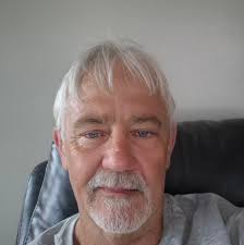 Why is roast beef not often discussed in carnivore diet conversations?