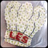 Val Spicer Designs On Twitter Funeral Floral Funeral Floral Arrangements Casket Flowers