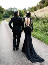 Maybe you would like to learn more about one of these? Schwarze Brautkleider Mit Armel Meerjungfrau Hochzeitskleider Mit Spitze Babyonlinedress De