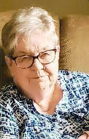 Donna Nott's Instagram, Twitter & Facebook