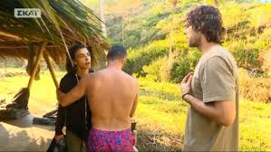 «σε πολλά βγήκα φάουλ» (vids) Survivor E3allh H Papadopoyloy Me Ton Spaliara 8a Se Deirw Re Mazepse Thn Video