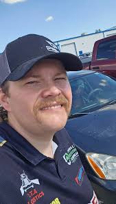 452,000 miles!! We have made it to World of Outlaws Sprint Car Series at  Oshweken!!