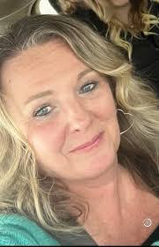 Theresa Miele's Instagram, Twitter & Facebook