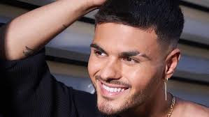 Talento precoz, hermano de un conocido cantante y mucha influencia  internacional: el lado más desconocido de Abraham Mateo