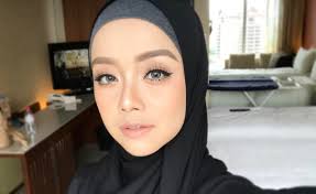 Jadi tidak hairanlah mira dilantik menjadi duta dan ikon ptti selaku pusat. Gambar Adik Beradik Mira Filzah Yang Tak Pernah Anda Lihat Azhan Co