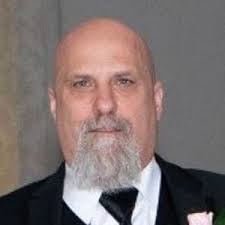 Steven Creighton's Instagram, Twitter & Facebook