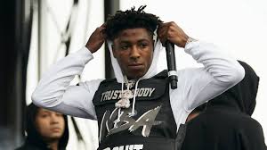 The rap star's probation officer claims he blew off a series of mandatory meetings and drug tests after he was released from jail over his arrest in september of 2020. Youngboy Never Broke Again S Brother Big B Reportedly Shot 1 Other Dead Hiphopdx