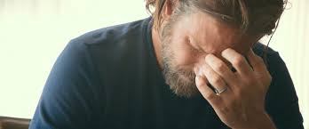 Babs is not happy with bradley cooper and lady gaga's 2018 remake of a star is born. after previously celebrating the musical drama, barbra streisand is now taking back her praise. In A Star Is Born Bradley Cooper S Character Loses So Much Weight During His Recovery That His Wedding Ring Is Loose Moviedetails