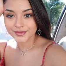 Tabitha Medina's Instagram, Twitter & Facebook