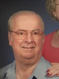 Daniel Roznovsky's Instagram, Twitter & Facebook