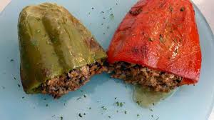 Pimientos, podrás encontrar información práctica hecha por expertos sobre pimientos en formato texto, vídeo e imágenes. Receta De Pimientos Verdes Rellenos De Chorizo Como Cocinar