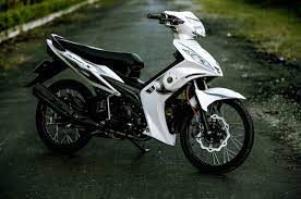 Modifikasi jupiter z simple kekel youtube via youtube.com. Simpel Elegan Modifikasi Yamaha Jupiter Mx 135 Berpenampilan Menarik Gridoto Com