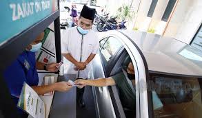 The alor setar tower is 166 m tall and is the main telecommunications tower in the malaysian state of kedah. Lznk Sasar Kutipan Zakat Fitrah Rm10 Juta