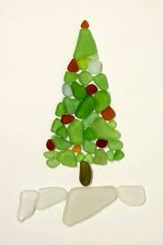 Christmas Tree Out Of Beach Glass Sea Glass Crafts Beach Glass Crafts Sea Glass Christmas
